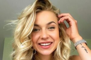 Joy Beune: Modernidade e Charme em um Corte de Cabelo Inspirador